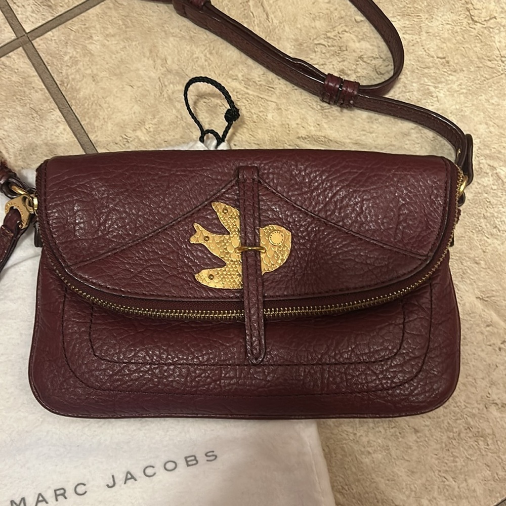 Marc Jacobs Burgundy Leather Crossbody Bag - Picture 2 of 4